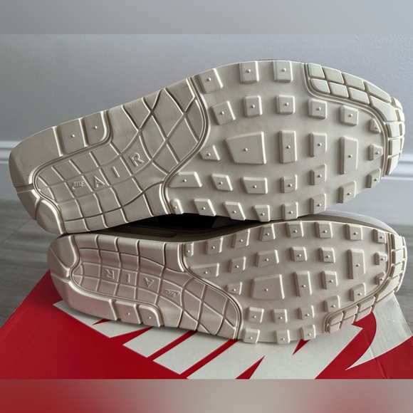 Nike Air Max 1 City Amsterdam CV1638-200 Red Bark Khaki Terra Blush Peach Sz 12 - Picture 8 of 11